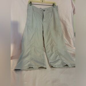 Patagonia size 10 women’s pants 52% nylon 48% polyester color khaki